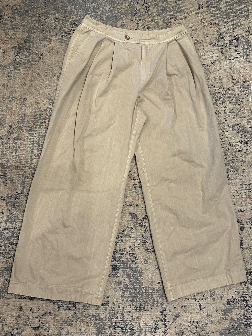Wide-Leg Pleated Pants